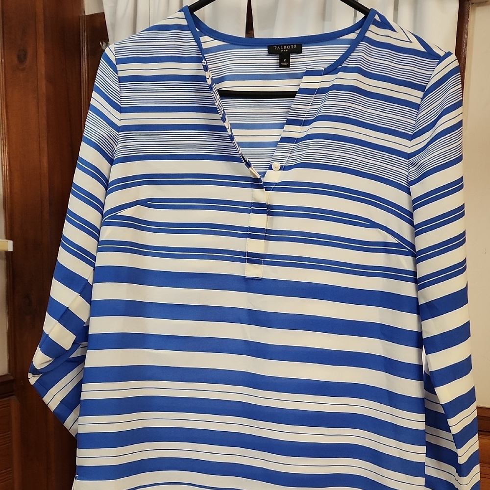 Talbots Blue and White 3/4 Sleeve Boxy Blouse